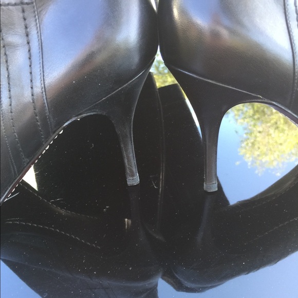 20%Off Vintage Chanel Leather High Boots w/Bows 2023 July 4th - Picture 3 of 11